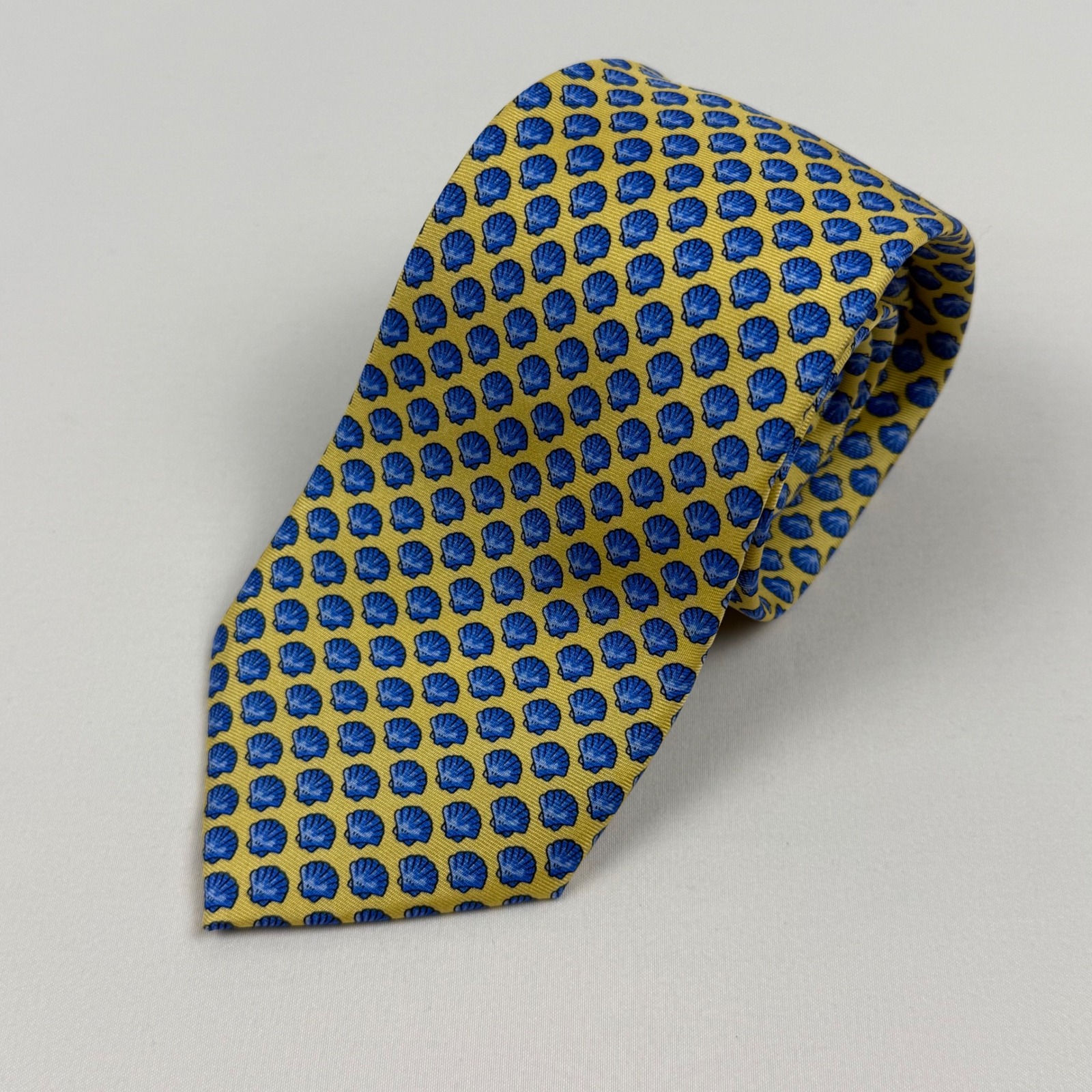 JCrew Mens Silk Tie Yellow Blue Seashell Nautical Pattern Necktie Ca56445